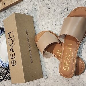 Beach sandals, cushion sole, leather slide